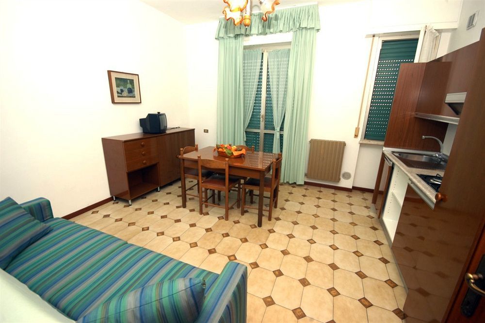 Il Borgo Degli Ulivi Resort Pietra Ligure Exterior photo