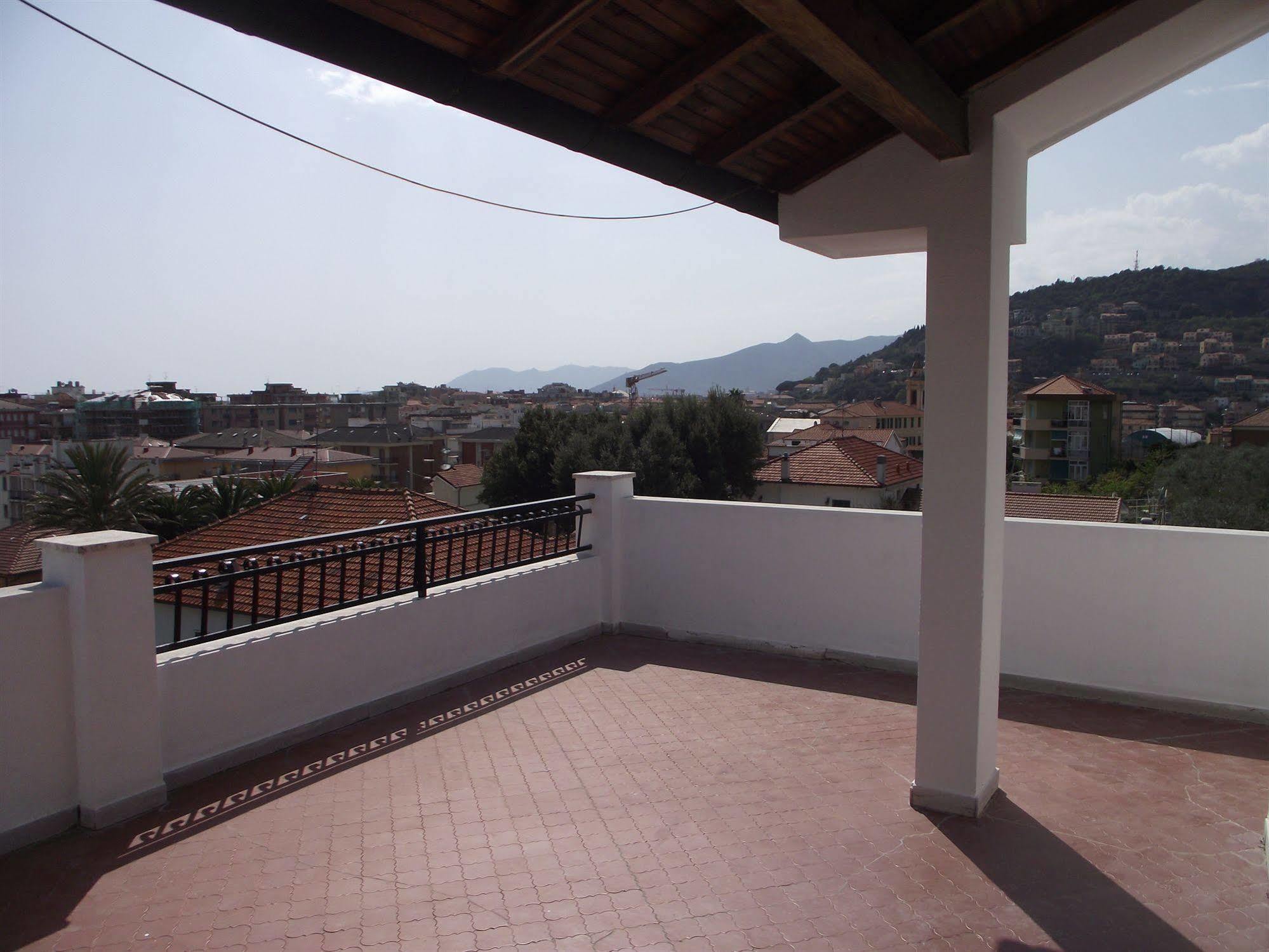 Il Borgo Degli Ulivi Resort Pietra Ligure Exterior photo